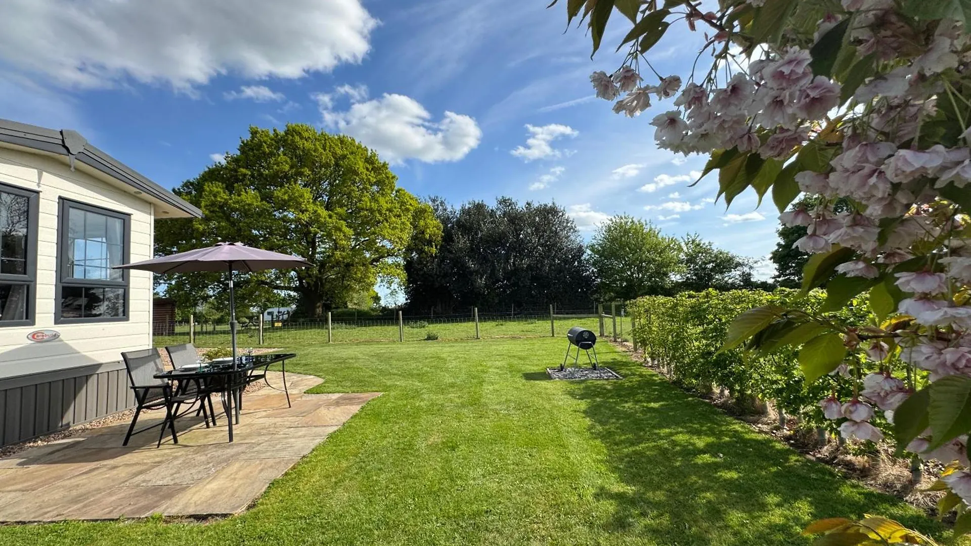 Field House Farm - Owl Lodge Or Honey Pod - Countryside Stay Near York Skipwith 0*,